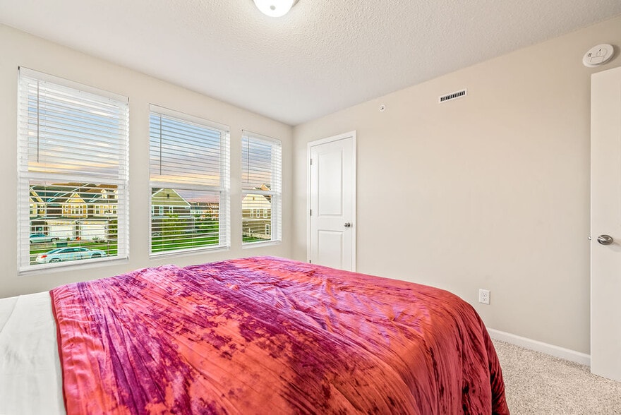 Building Photo - 5126 94th Ln N