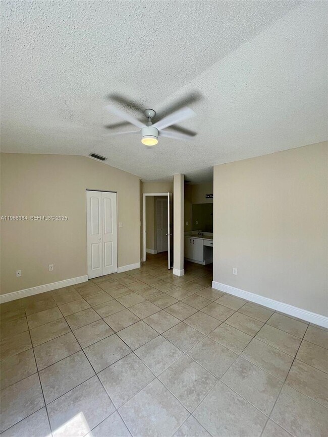 Building Photo - 13772 SW 145th Terrace