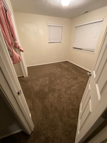 Building Photo - 1480 Del Rio