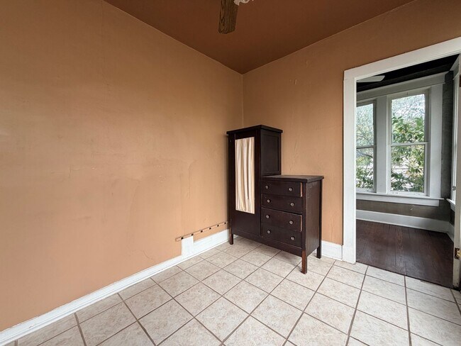 Building Photo - 1283 Harbert Ave