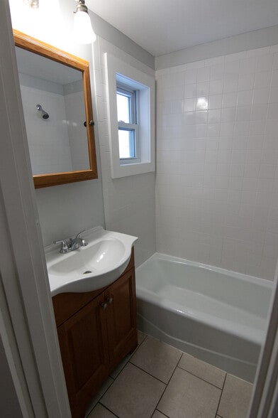 Building Photo - 21 Essex St