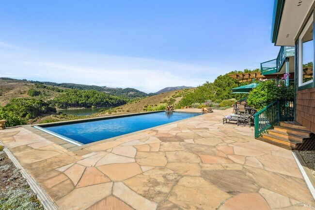 Building Photo - 6381 Nicasio Valley Rd