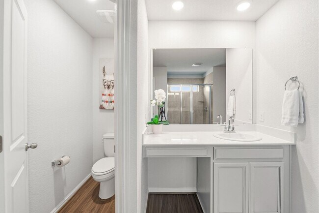 Building Photo - 13500 Rosebud Isle Dr