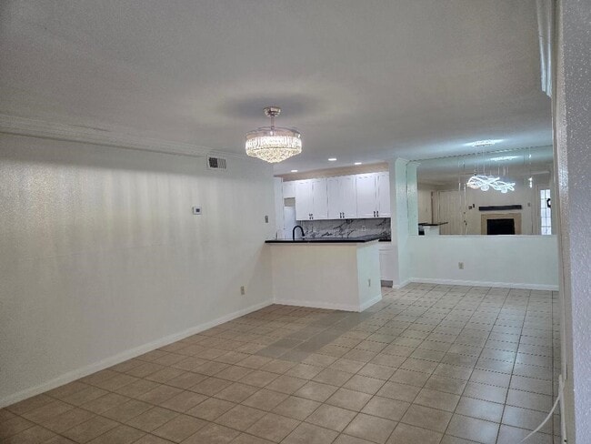 Building Photo - 10823 Braes Bend Dr