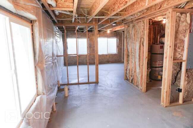 Building Photo - 15180 Gunpowder Ct