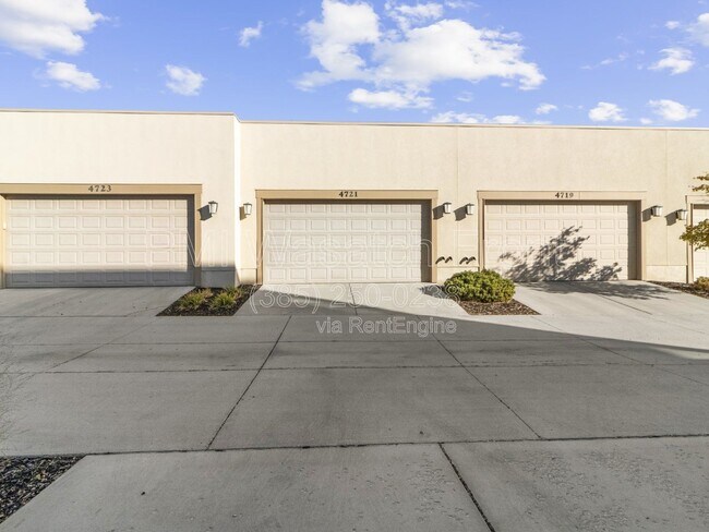 Building Photo - 4721 W Zig Zag Rd