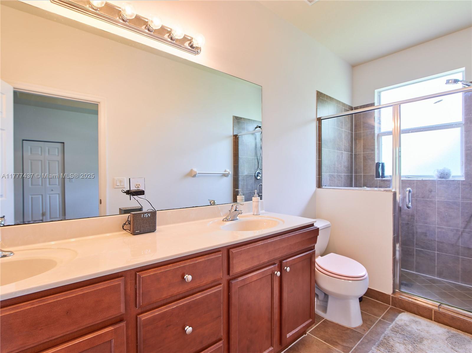 Building Photo - 12447 Emerald Creek Mnr