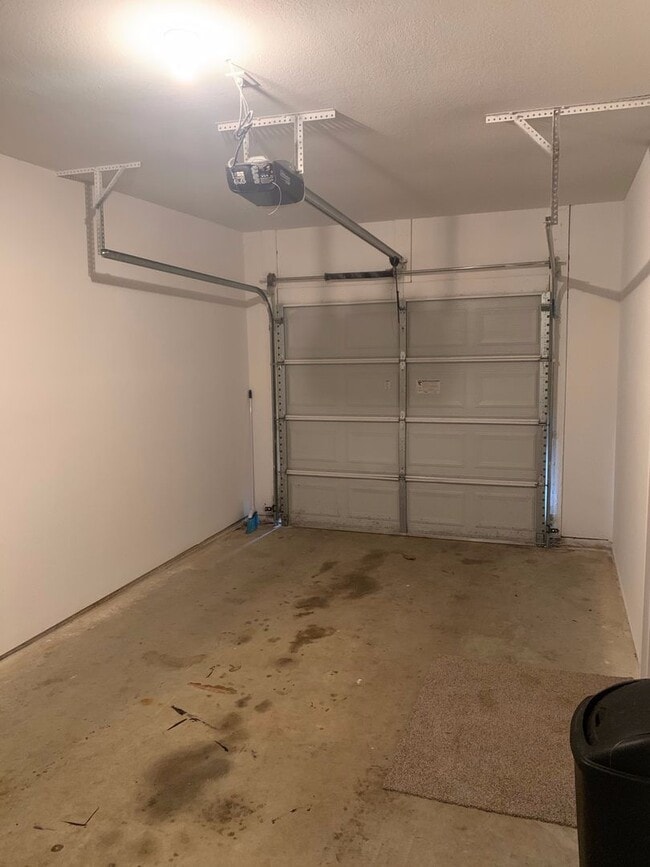 Building Photo - Longleaf Villas