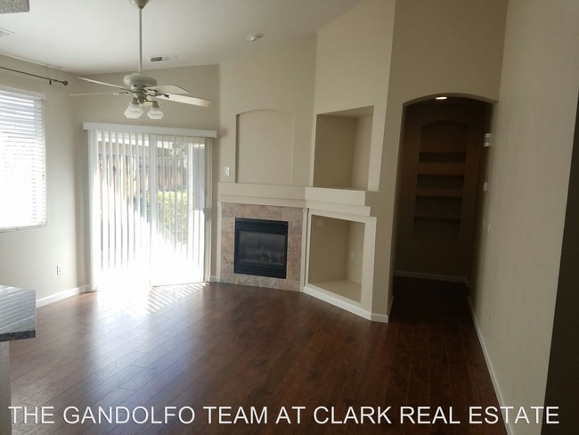 Building Photo - 2 br, 2 bath House - 9661 OTTER WAY