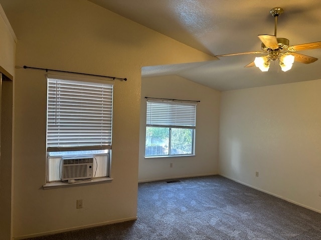 Building Photo - Riverband 4 Bedroom 2.5 Bath Home with Poo...