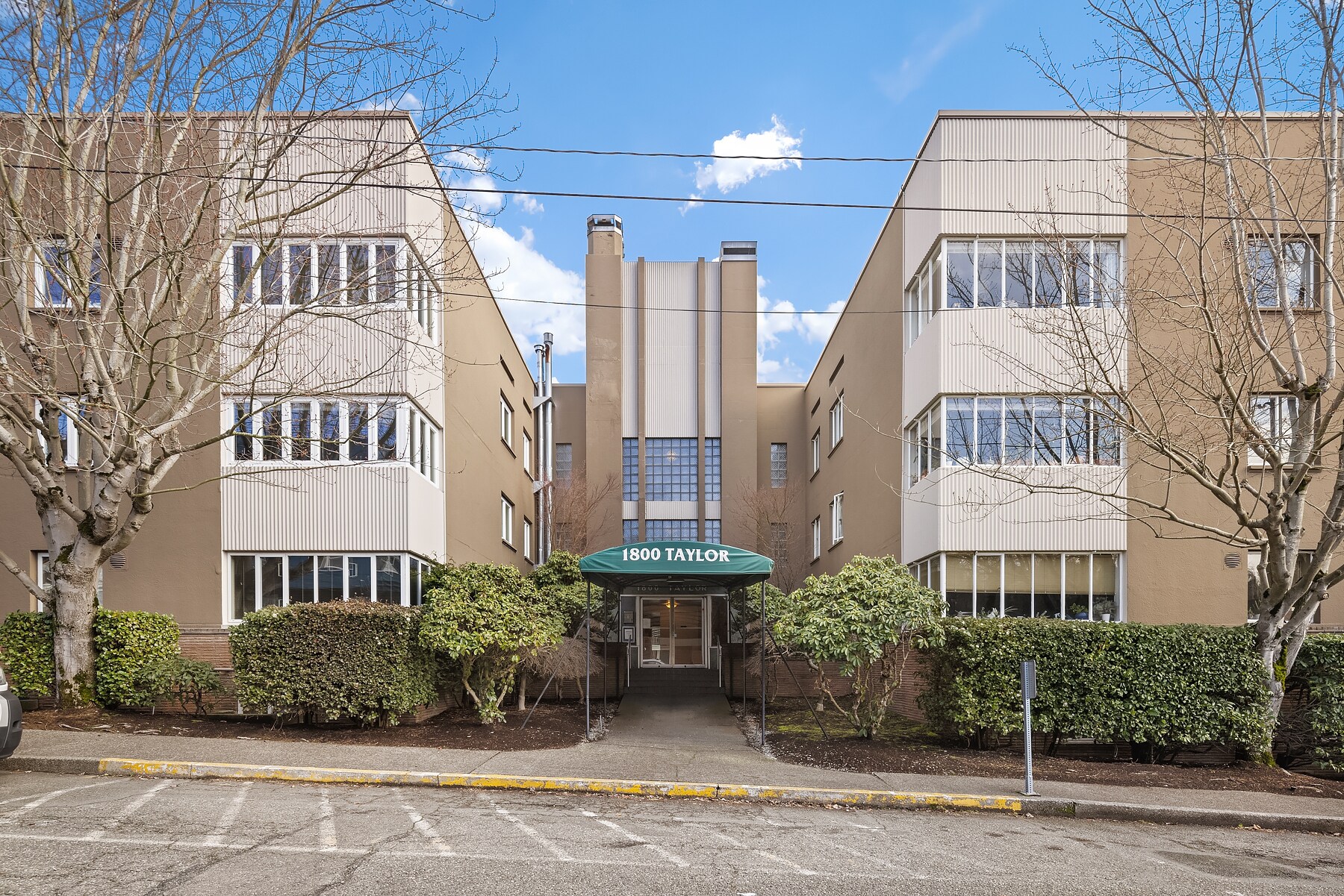 Building Photo - 1800 Taylor Ave N