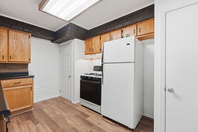 Building Photo - 4029 Weisser Park Ave