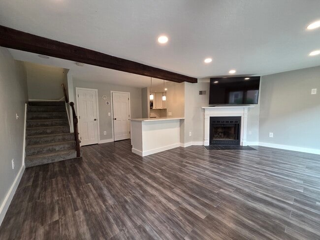 Building Photo - 144 Quincy Shore Dr