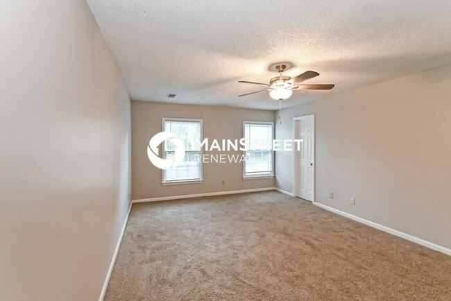 Building Photo - 3 Bedroom Pet-Friendly Home in MEMPHIS, TN with Main Street Renewal