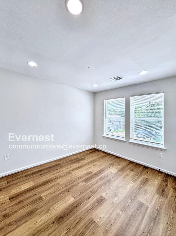 Building Photo - 9913 Porto Rico Rd