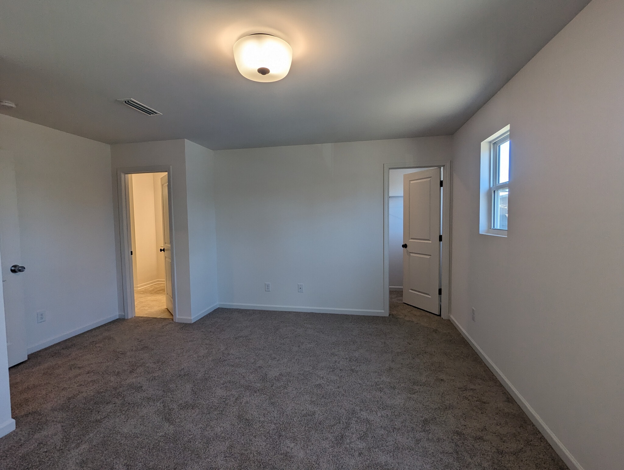 Building Photo - Room in Townhome on Pagebrook Lane