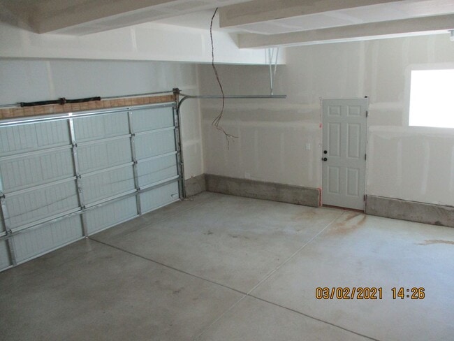 Building Photo - 3 Bed, 2.5 Bath - 2 Story Home in Windsor's Raindance Subdivision! Available Now!