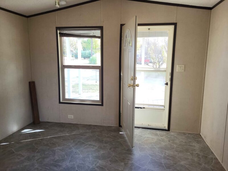 Building Photo - 3190 FM 1520