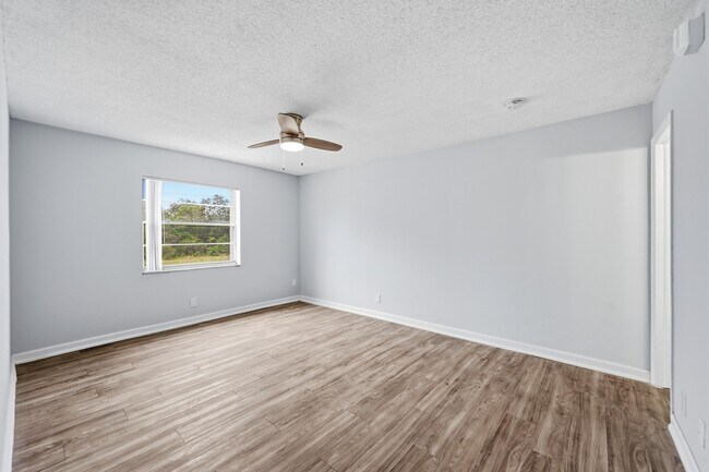 Building Photo - 7541 NW 16th St
