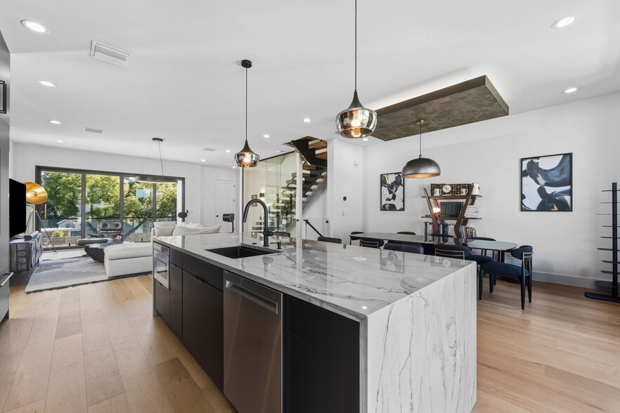 Building Photo - 2502 N Highland Ave