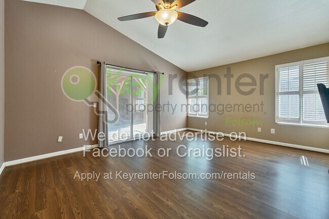 Building Photo - 617 Vernon Oaks Dr