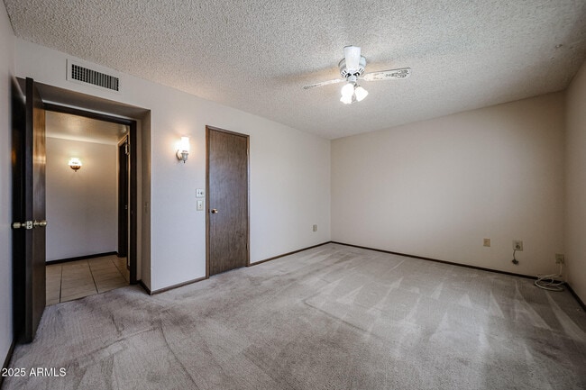 Building Photo - 9714 W Terrace Ln