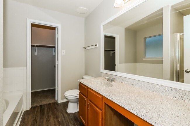 Building Photo - 3643 Bridgebluff Ln