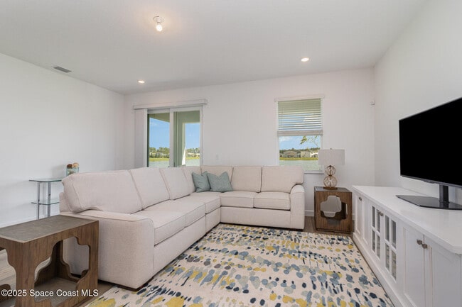 Building Photo - 699 Veridian Cir NW