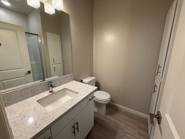 Building Photo - 660 Atlantica Dr S