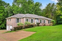 Building Photo - 121 Caldwell Dr