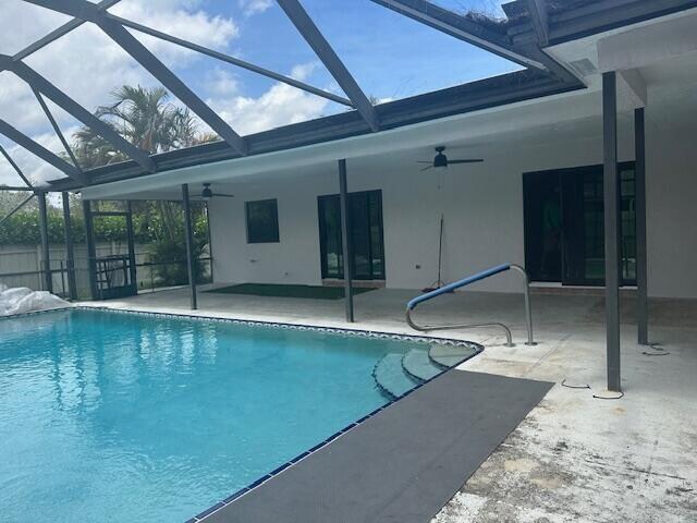 Building Photo - 14040 Paddock Dr