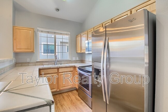 Building Photo - 4130 E 119th Pl