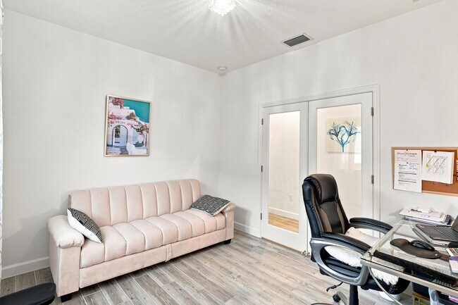 Building Photo - 11639 SW Viridian Blvd