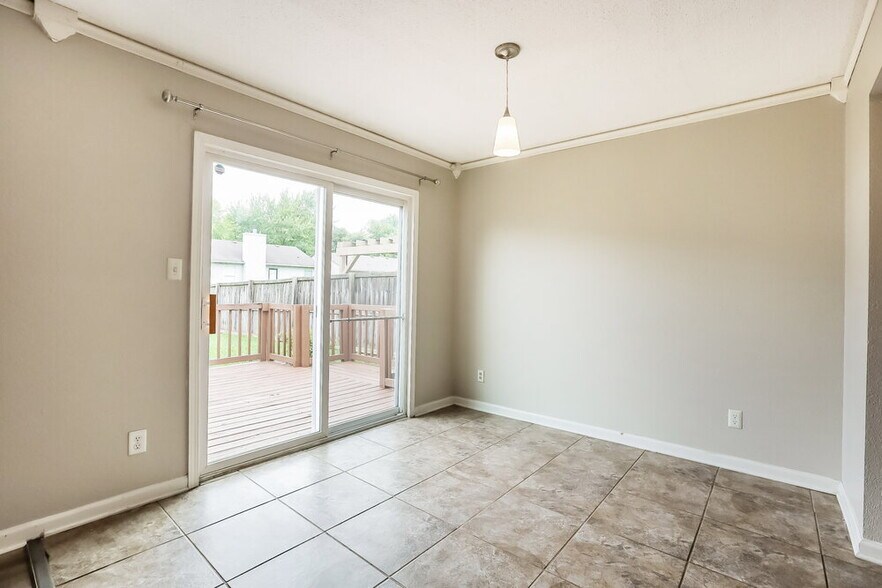 Building Photo - 6336 Long River Ln