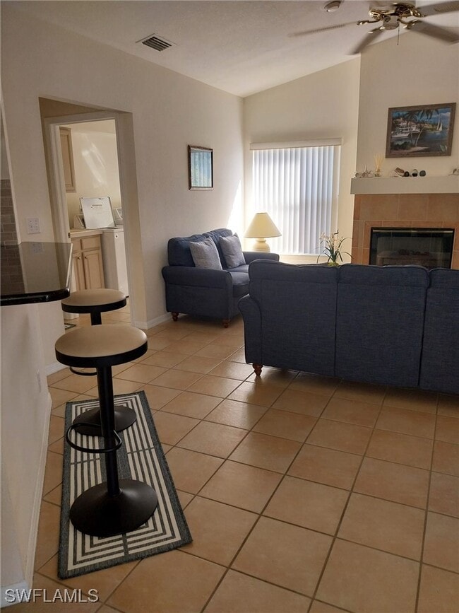 Building Photo - 449 Dundee Ct