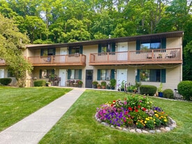 Clifton Court Apartments Outside - Clifton Court Apartments