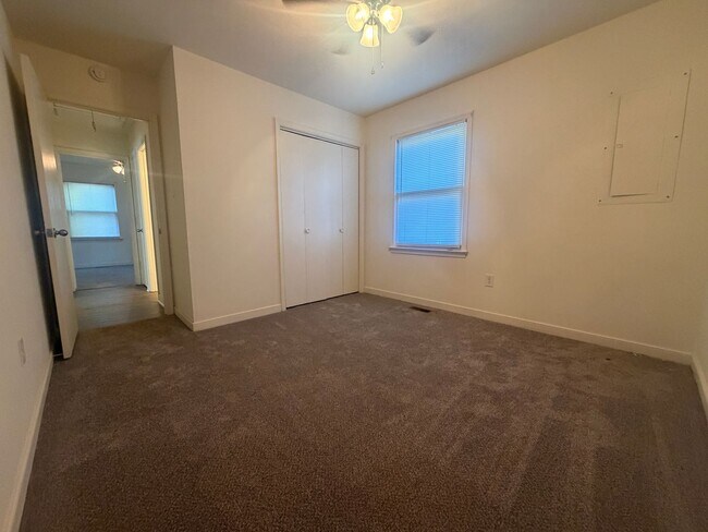 Building Photo - One story duplex