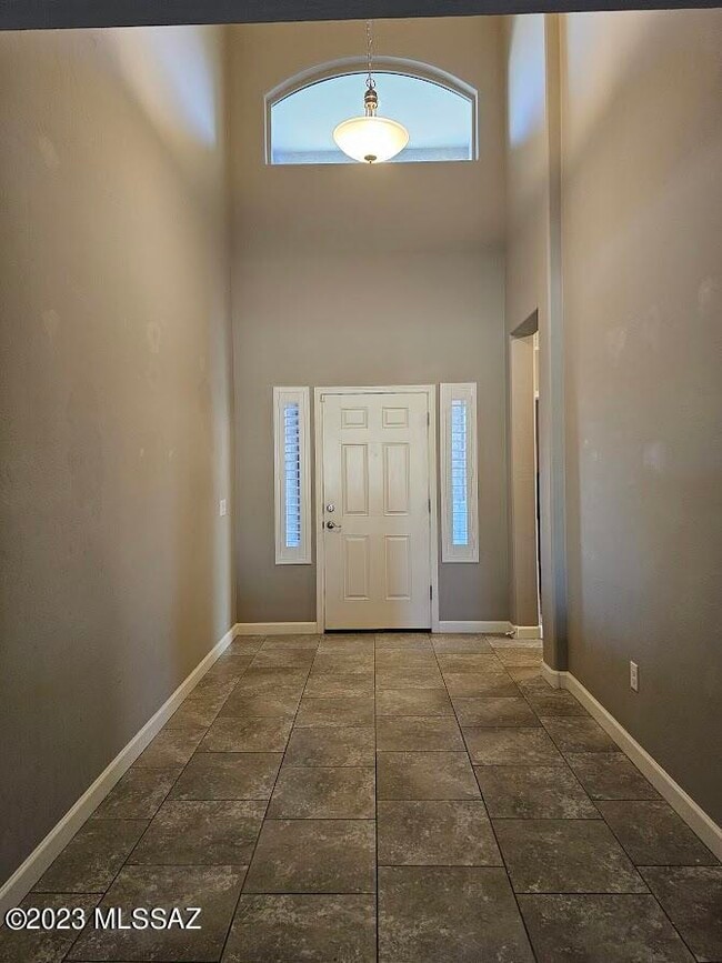 Building Photo - 9831 N Melandra Way