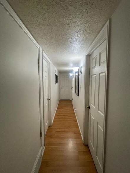 Building Photo - 1245 Riverside Ave