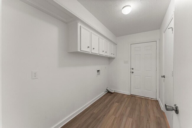 Building Photo - 14826 N Eldridge Pkwy