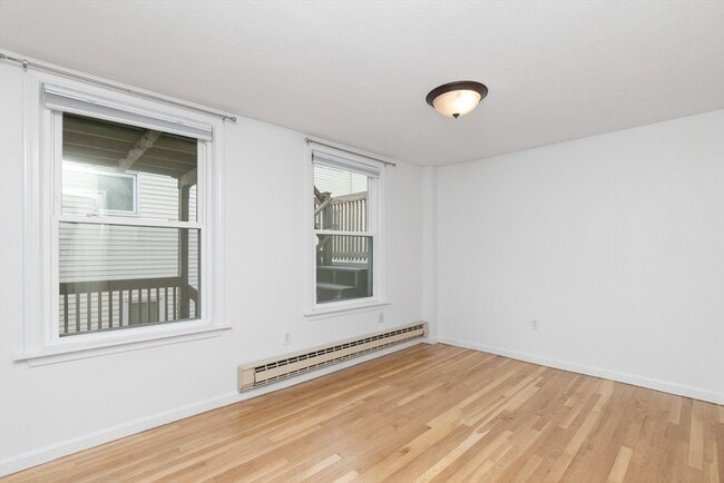 Building Photo - 16R Union St