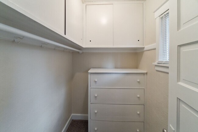 Building Photo - Single Family Home on Spokanes Sought Afte...