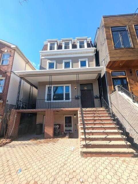 Primary Photo - 377 Ogden Ave.