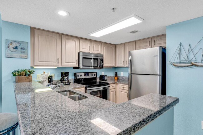 Building Photo - 1700 N Ocean Blvd