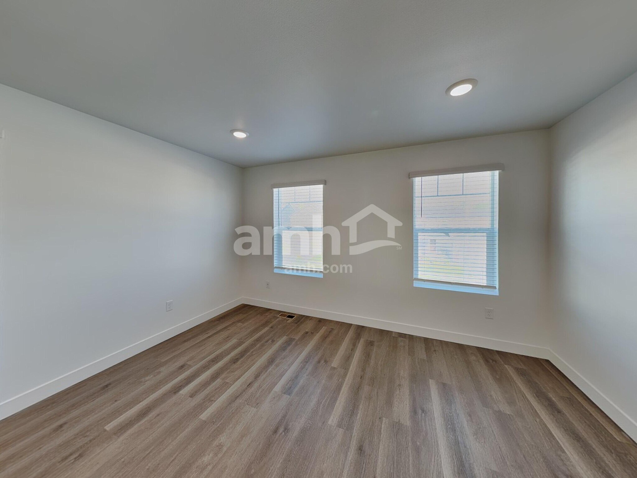 Building Photo - 4744 85th Dr NE