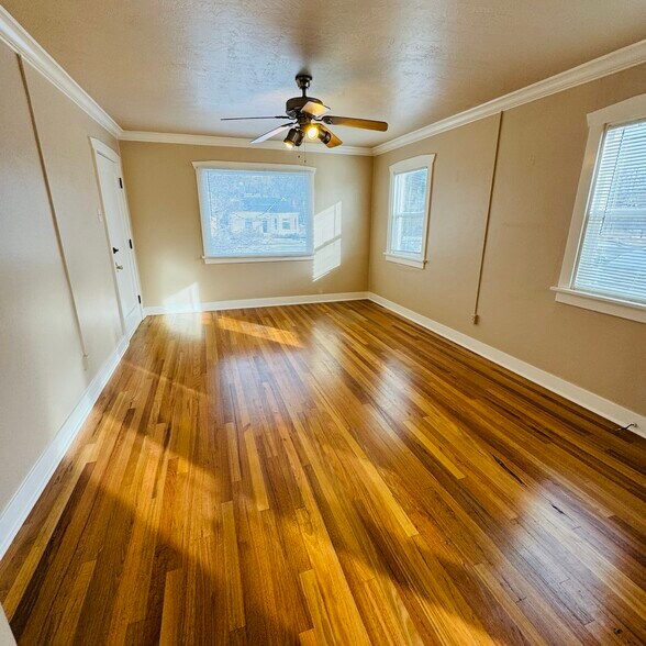 Building Photo - 732 S 900 E