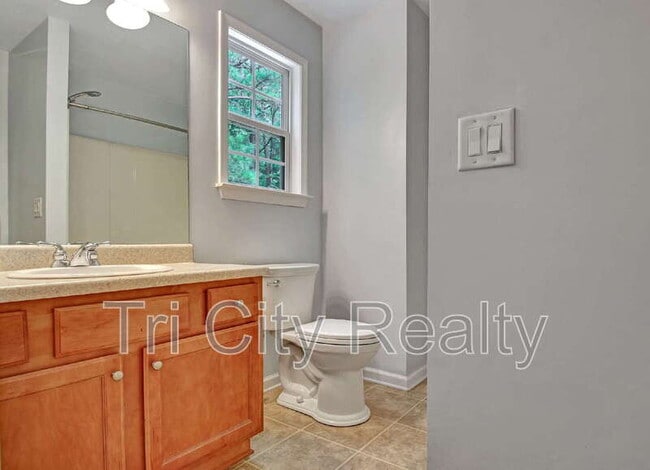 Building Photo - 69 Meadows Creek Ln