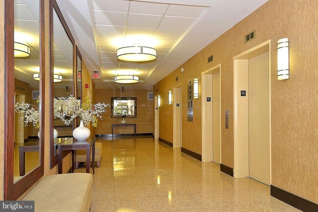 Building Photo - 10500 Rockville Pike