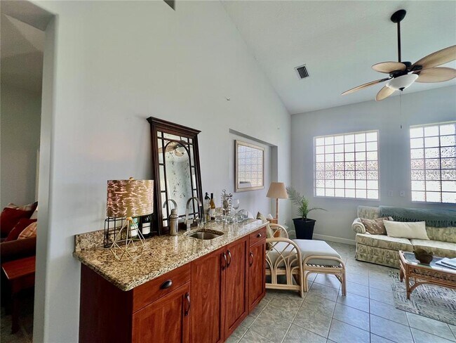 Building Photo - 2515 NW 53rd Ave Rd