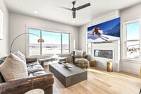 Building Photo - 6537 Silver Creek Dr